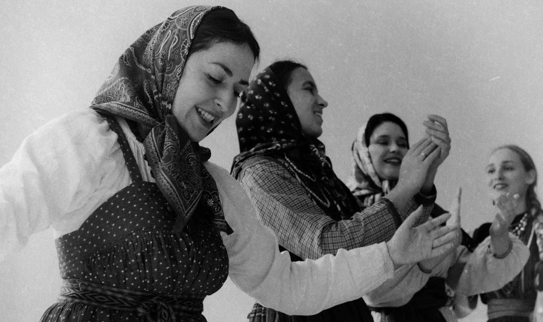 Фольклорный ансамбль «Комонь» и проект «Index III»