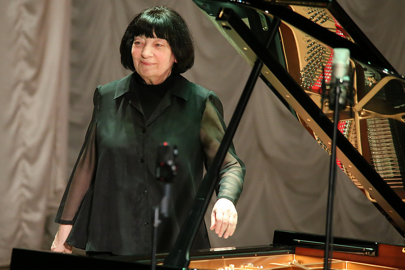 Элисо Вирсаладзе