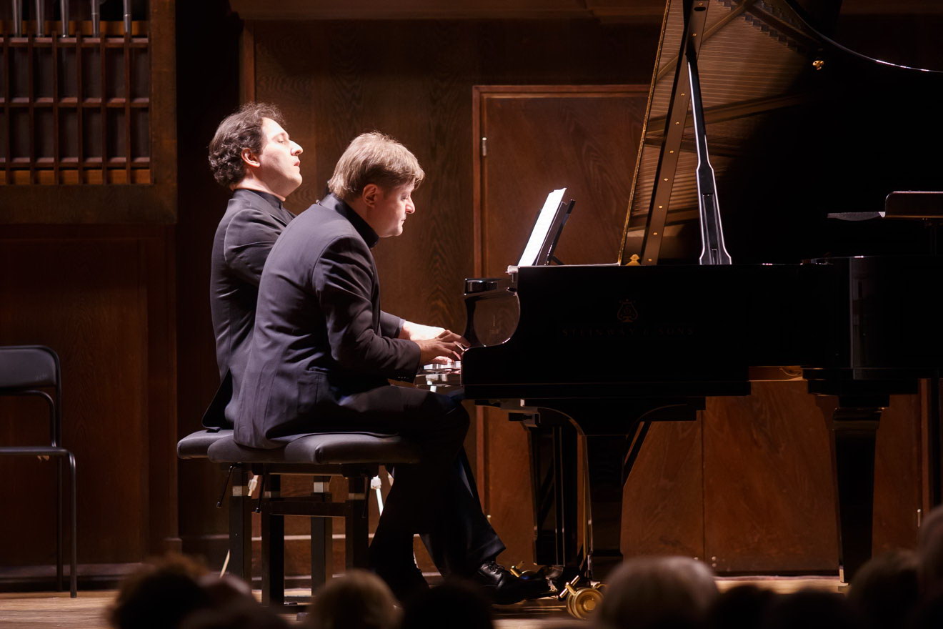 Петр Лаул, фортепиано