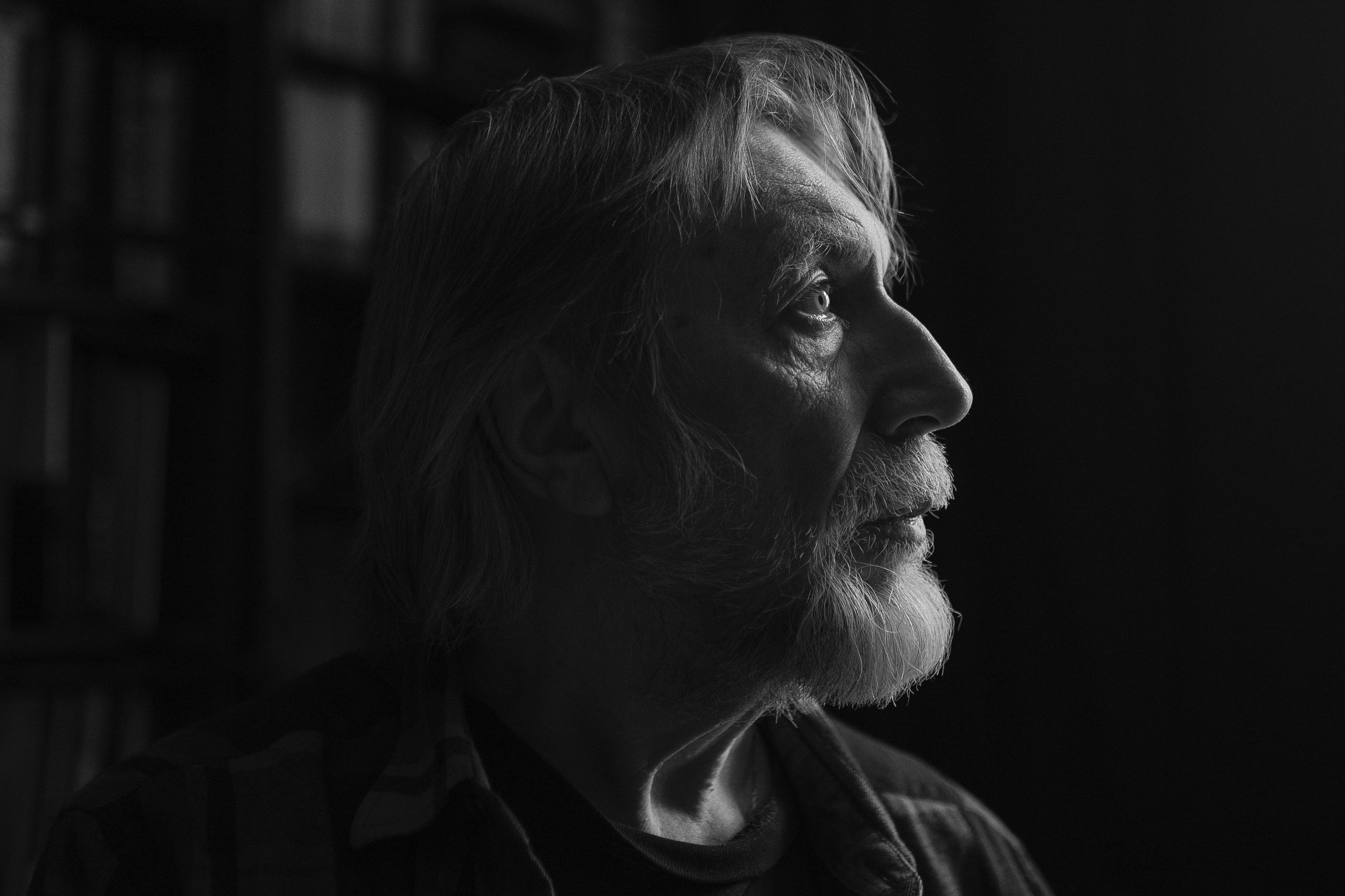 Владимир Мартынов