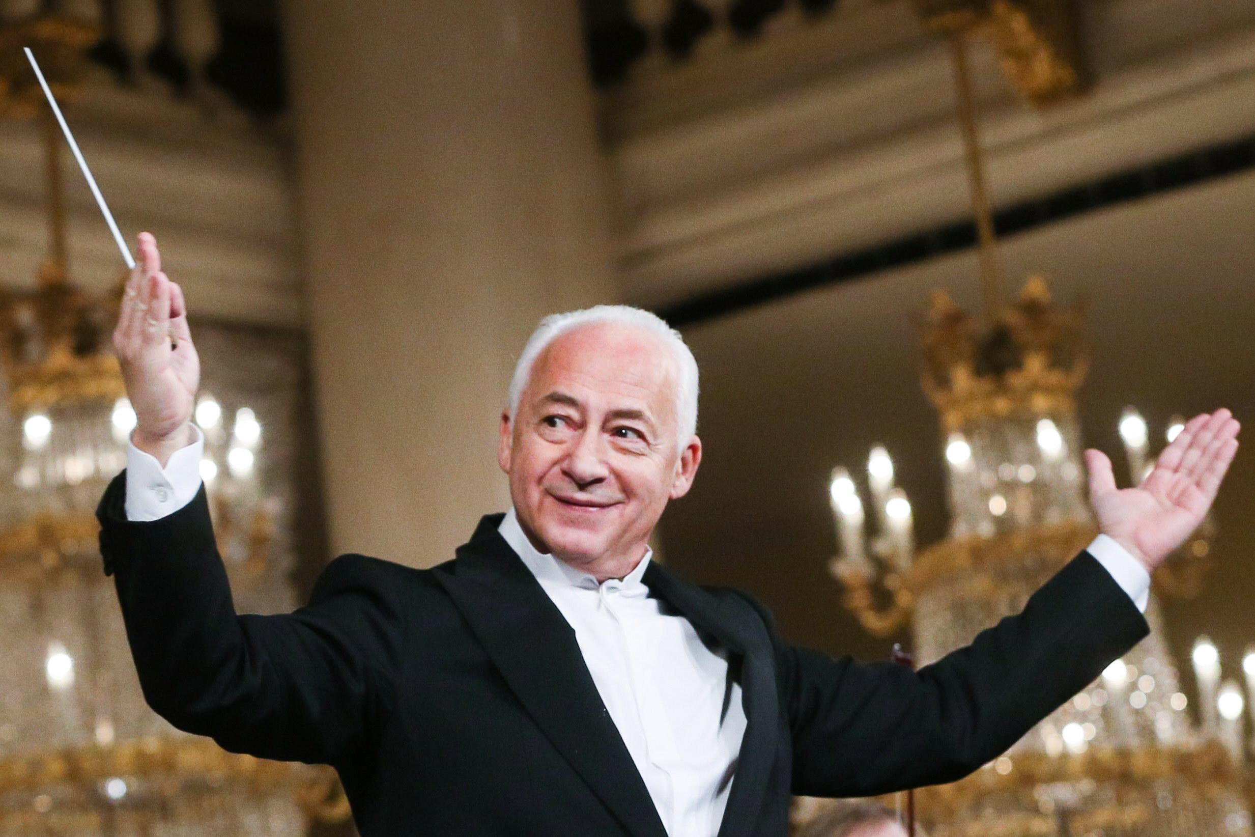 НФОР, В.Спиваков (дирижер), К.Емельянов (фортепиано)